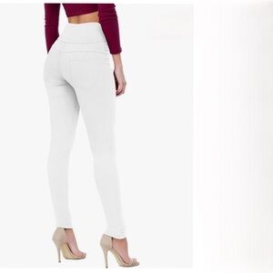 New Hybrid Company Bum Lifter white jeans size 3 women’s.